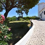 Casa Tulipa Sleeps 4 With Pool Garden & A C アルブフェイラ