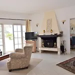 Villa Casa Tulipa Sleeps 4 With Pool Garden & A C Albufeira