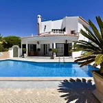 Casa Tulipa Sleeps 4 With Pool Garden & A C Vila *