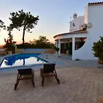 Casa Tulipa Sleeps 4 With Pool Garden & A C Albufeira