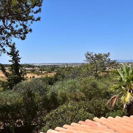 Villacasatulipa-sleeps4-garden-pool-bbq-ac