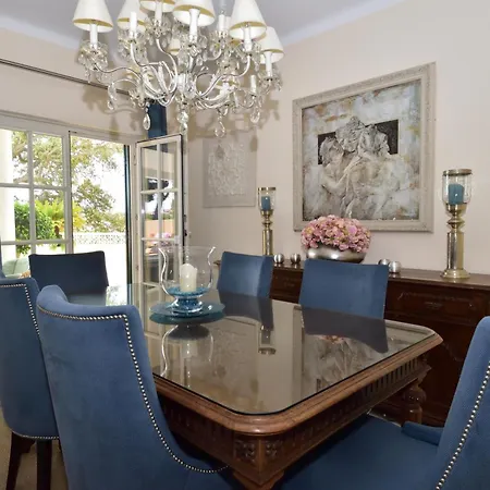 Villacasatulipa-sleeps4-garden-pool-bbq-ac Willa Albufeira