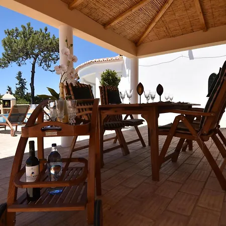Villa Casa Tulipa Sleeps 4 With Pool Garden & A C Albufeira