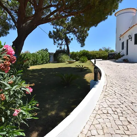 Casa Tulipa Sleeps 4 With Pool Garden & A C Villa Albufeira