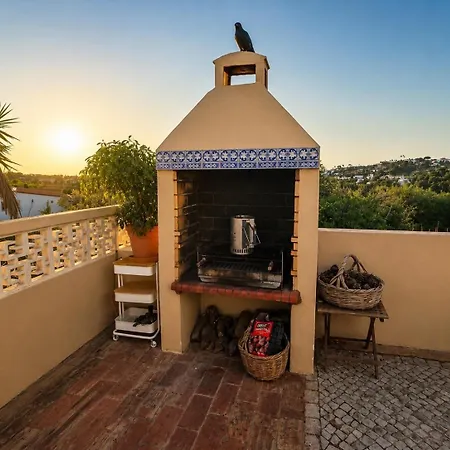 Casa Tulipa Sleeps 4 With Pool Garden & A C * Albufeira