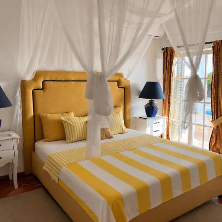 Casa Tulipa Sleeps 4 With Pool Garden & A C Villa