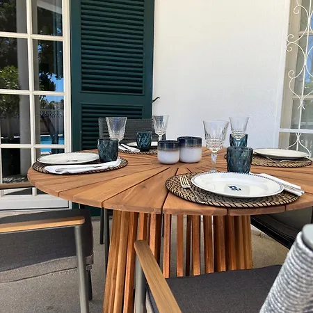 Βίλα Casa Tulipa Sleeps 4 With Pool Garden & A C