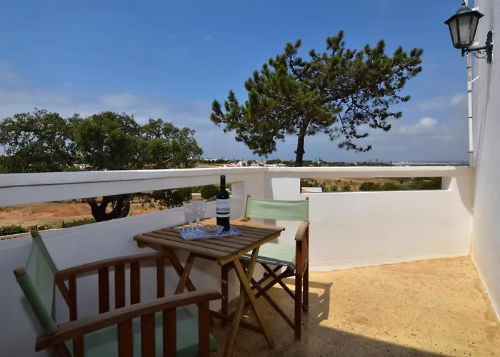 Villa Casa Tulipa Sleeps 4 With Pool Garden & A C *