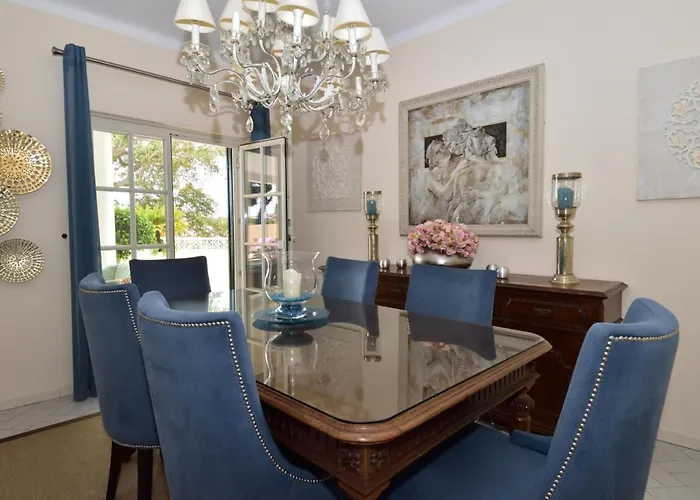 Villa Casa Tulipa Sleeps 4 With Pool Garden & A C Albufeira