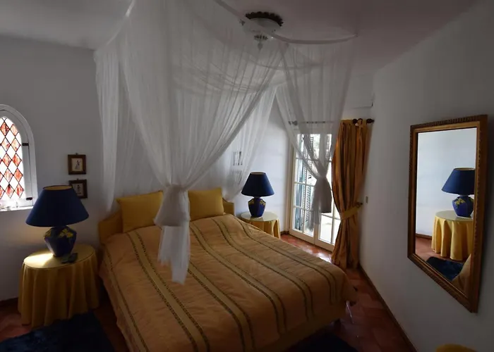 Villa Casa Tulipa Sleeps 4 With Pool Garden & A C *